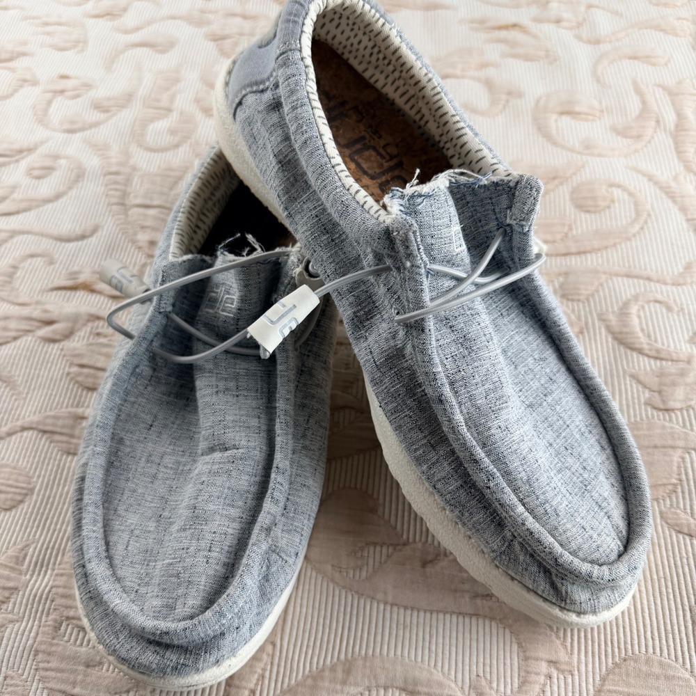 Hey Dude Wally Chambray Blue Mens Slip On Loafers Shoes 110062545 Size 8